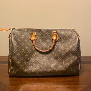 Louis Vuitton Speedy 35 handbag. Comes with dust bag